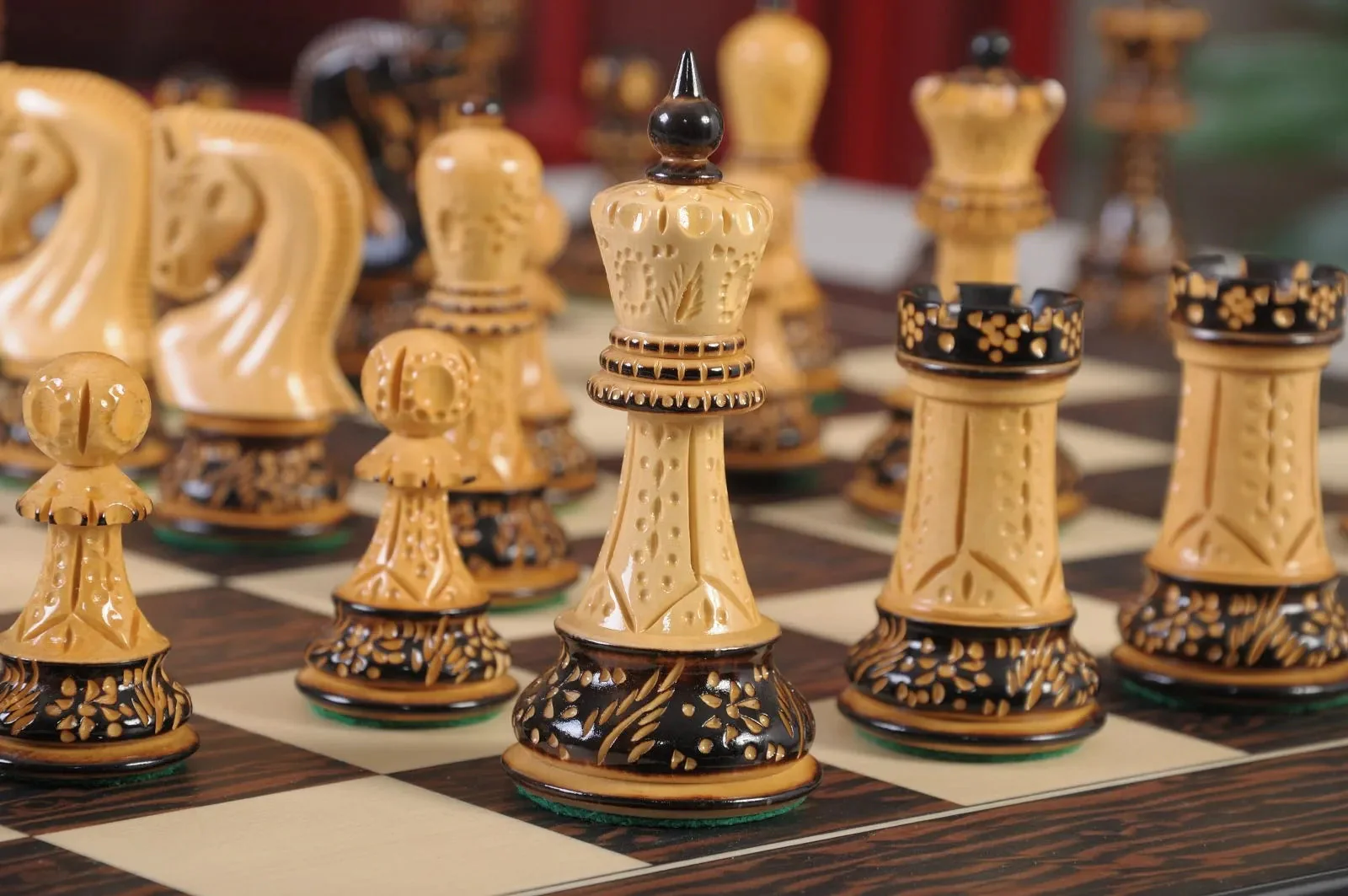 The Burnt Zagreb '59 Series Chess Pieces - 3.875" King - Image 3