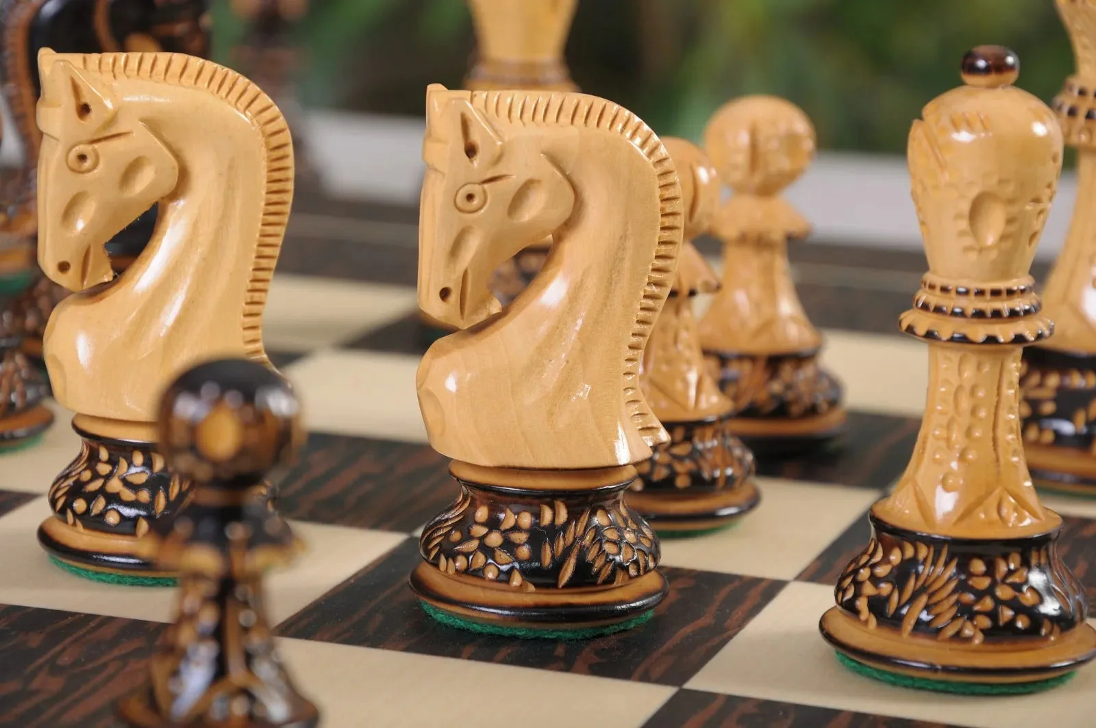 The Burnt Zagreb '59 Series Chess Pieces - 3.875" King - Image 5