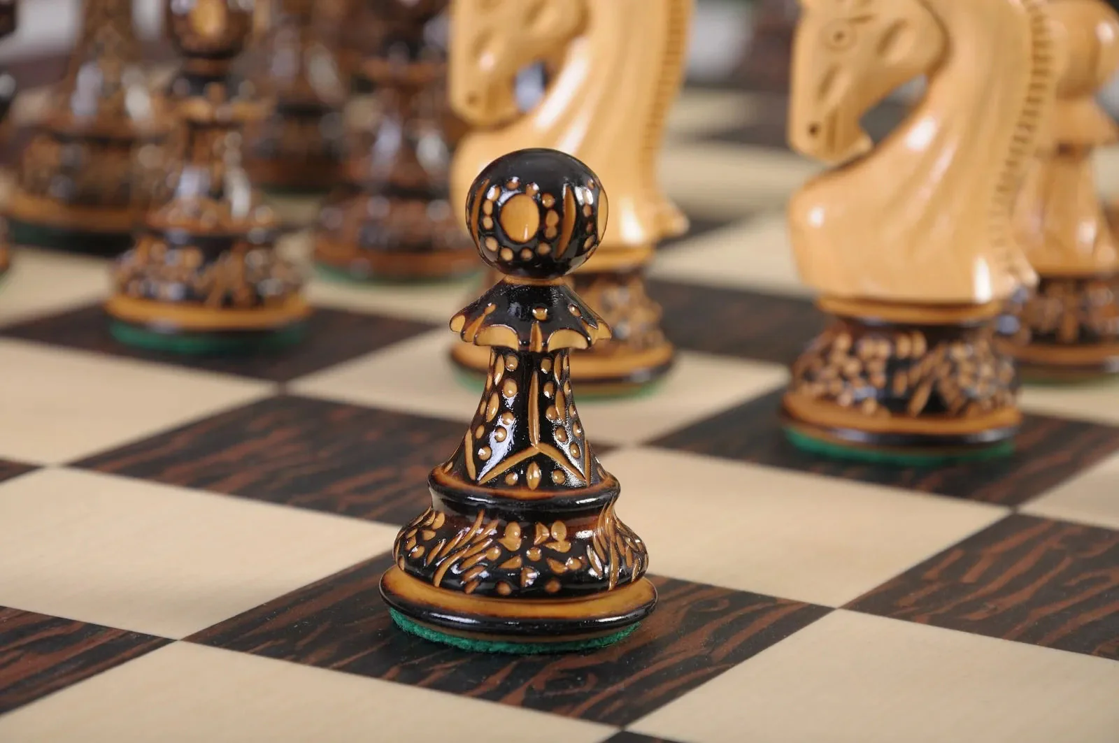 The Burnt Zagreb '59 Series Chess Pieces - 3.875" King - Image 6