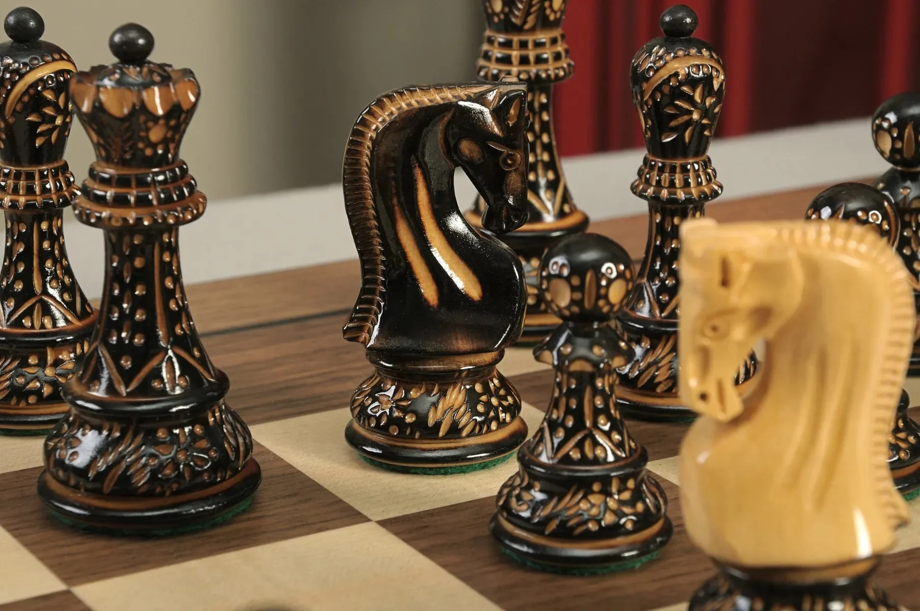 The Burnt Zagreb '59 Series Chess Set, Box, & Board Combination - Image 11