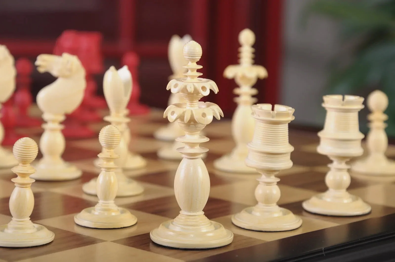 The Calvert Chess Set and Board Combination - Image 2