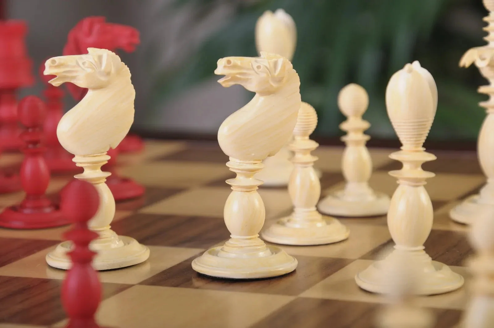 The Calvert Chess Set and Board Combination - Image 4