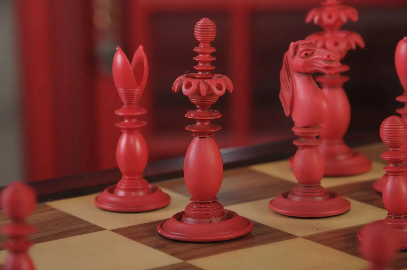 The Calvert Chess Set and Board Combination - Image 8