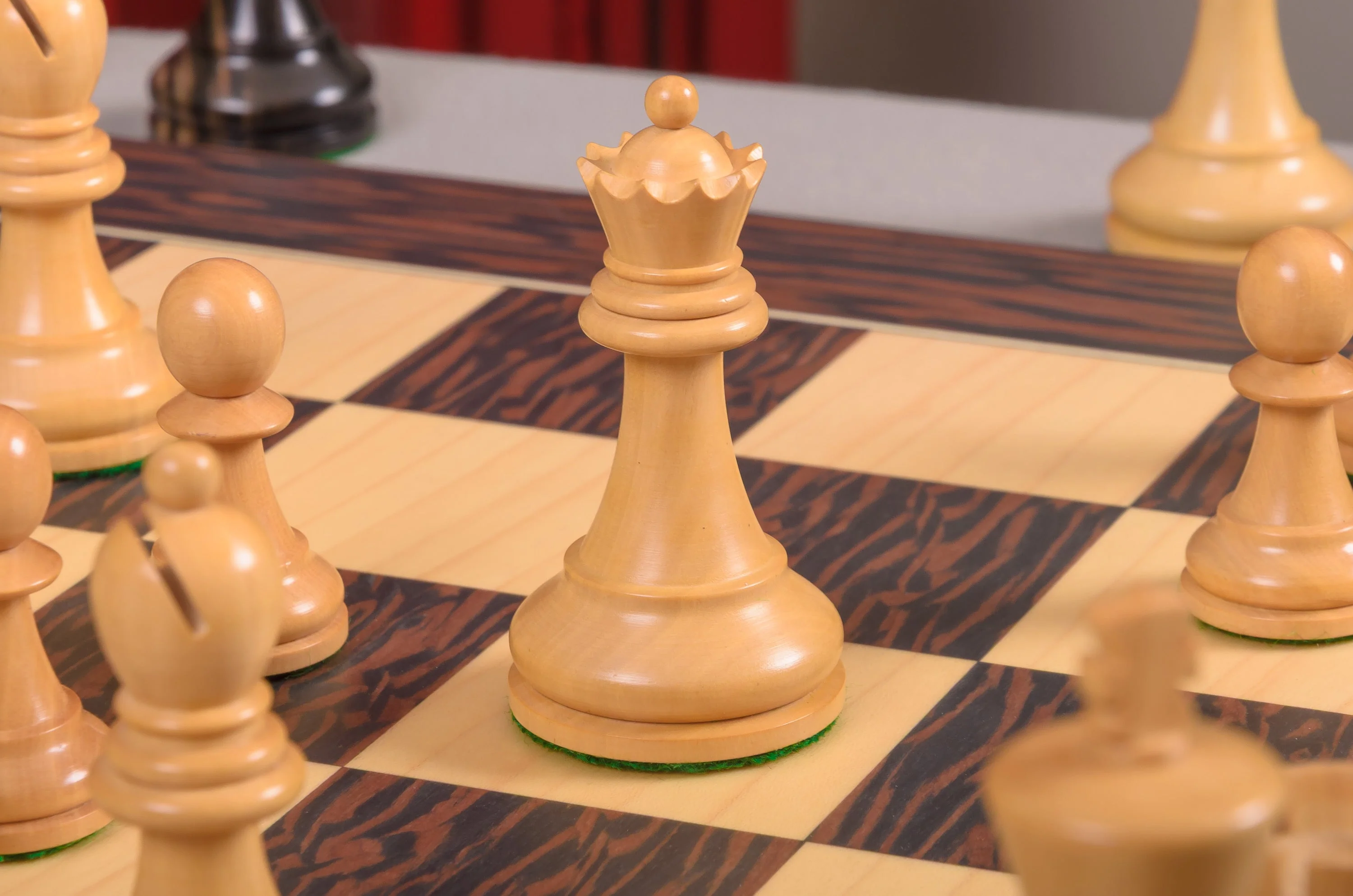 The Improved Fischer Spassky Series Chess Pieces - 3.75" King - Image 12