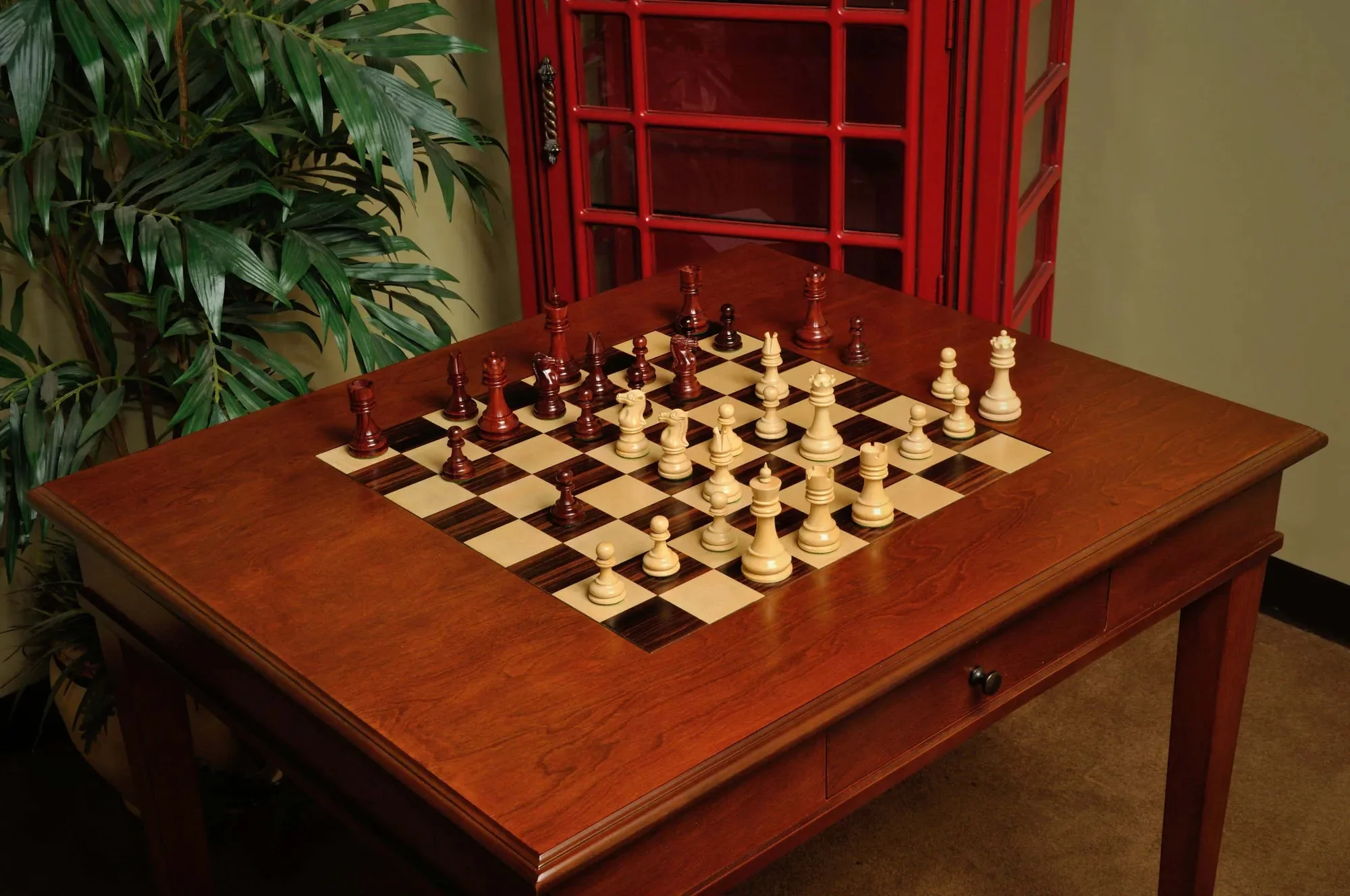 The Camaratta Signature Master Chess Table - Image 8