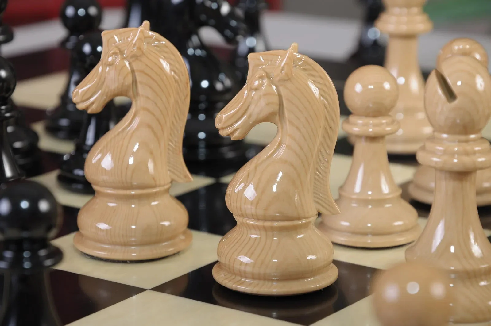 The Candidates Series Chess Pieces - 4.25" King - Woodtek - Image 5