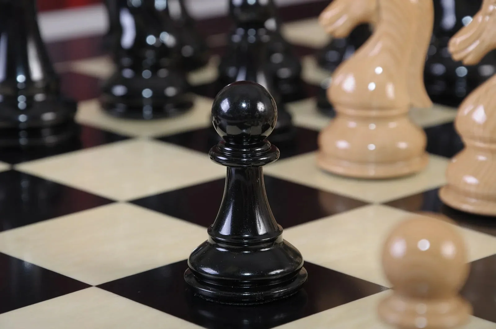 The Candidates Series Chess Pieces - 4.25" King - Woodtek - Image 6