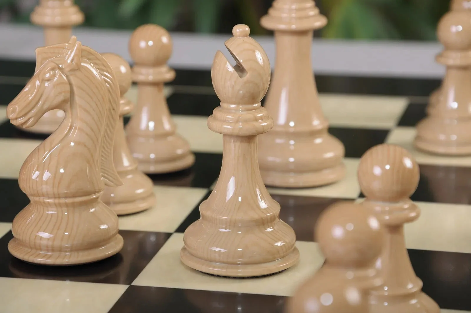The Candidates Series Chess Pieces - 4.25" King - Woodtek - Image 7