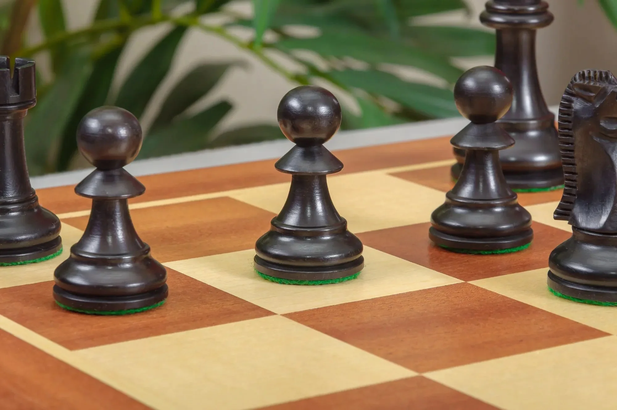 The Capablanca Chess Edition - Reykjavik II Series Chess Pieces - 3.75" King - Image 10
