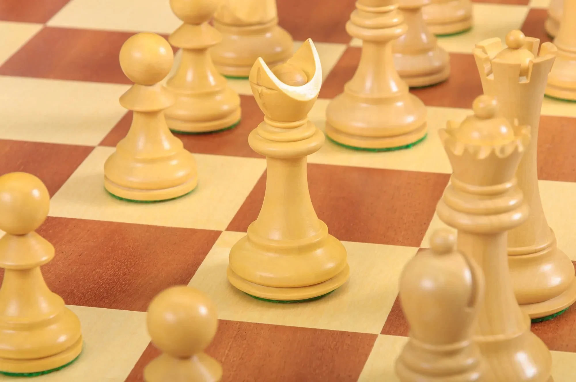 The Capablanca Chess Edition - Reykjavik II Series Chess Pieces - 3.75" King - Image 11
