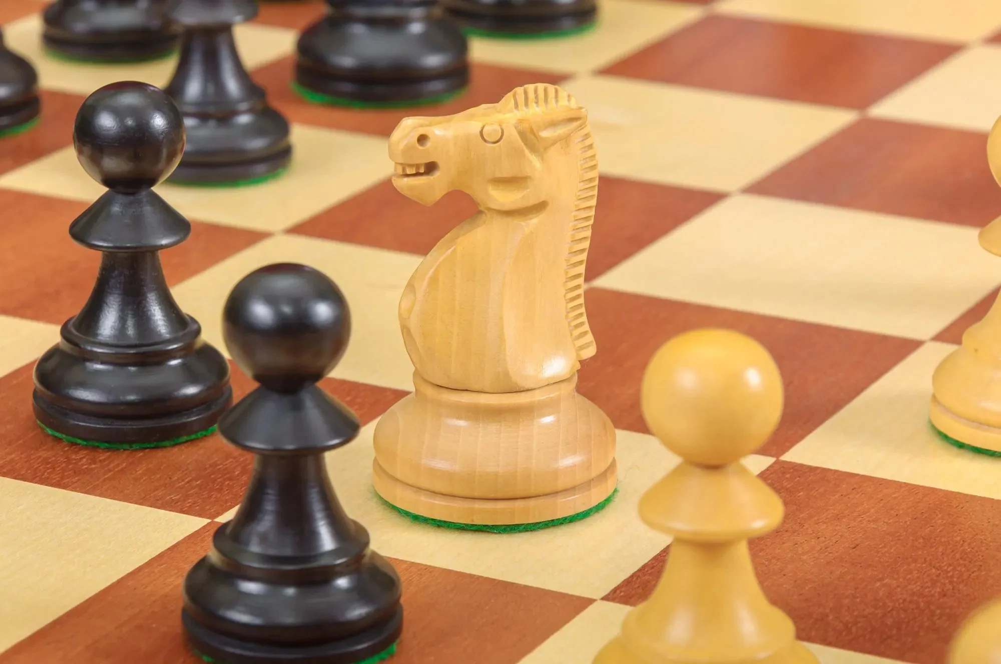 The Capablanca Chess Edition - Reykjavik II Series Chess Pieces - 3.75" King - Image 13