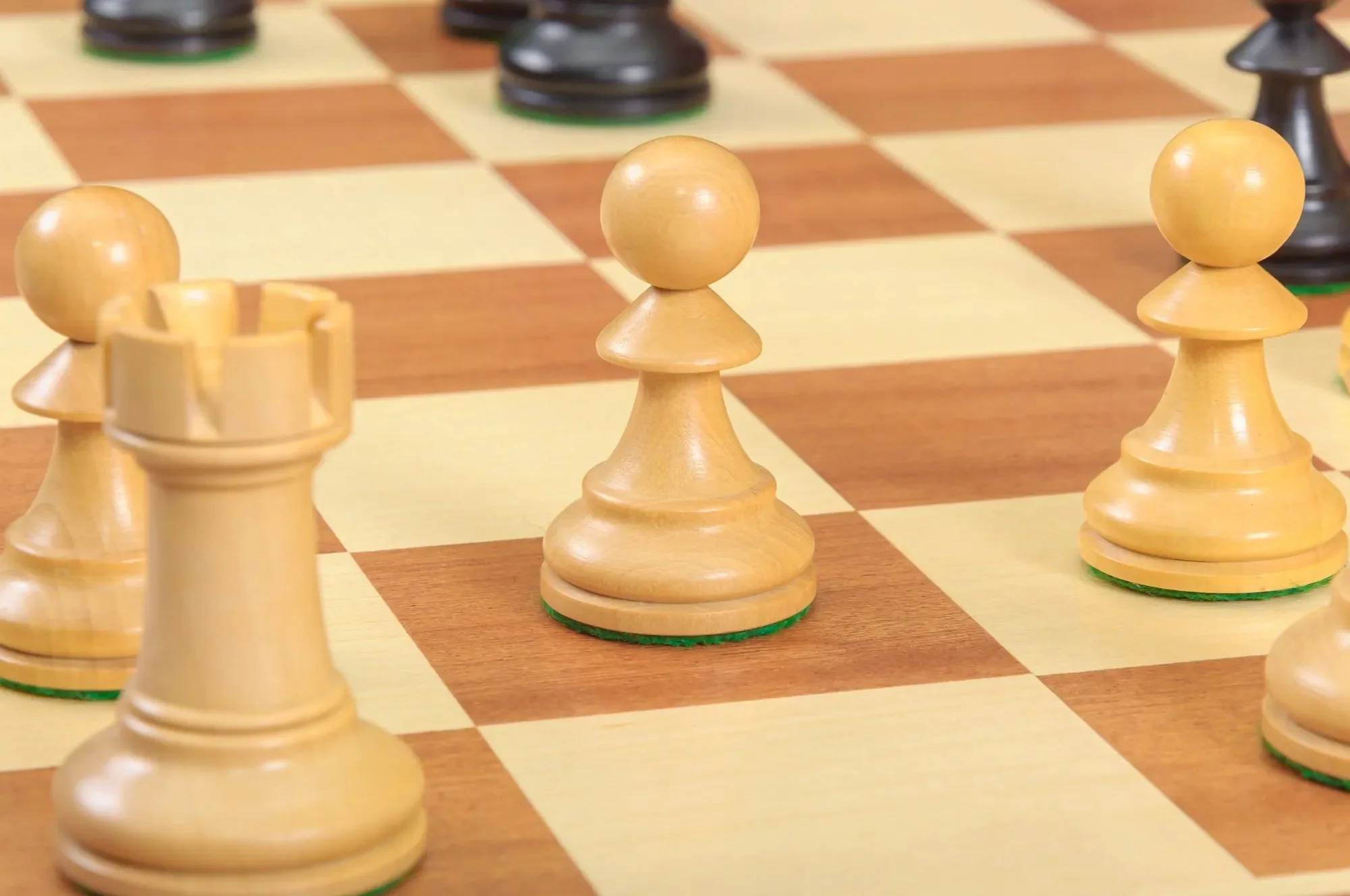 The Capablanca Chess Edition - Reykjavik II Series Chess Pieces - 3.75" King - Image 17