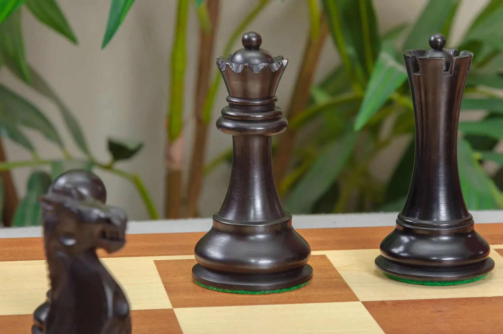 The Capablanca Chess Edition - Reykjavik II Series Chess Pieces - 3.75" King - Image 4