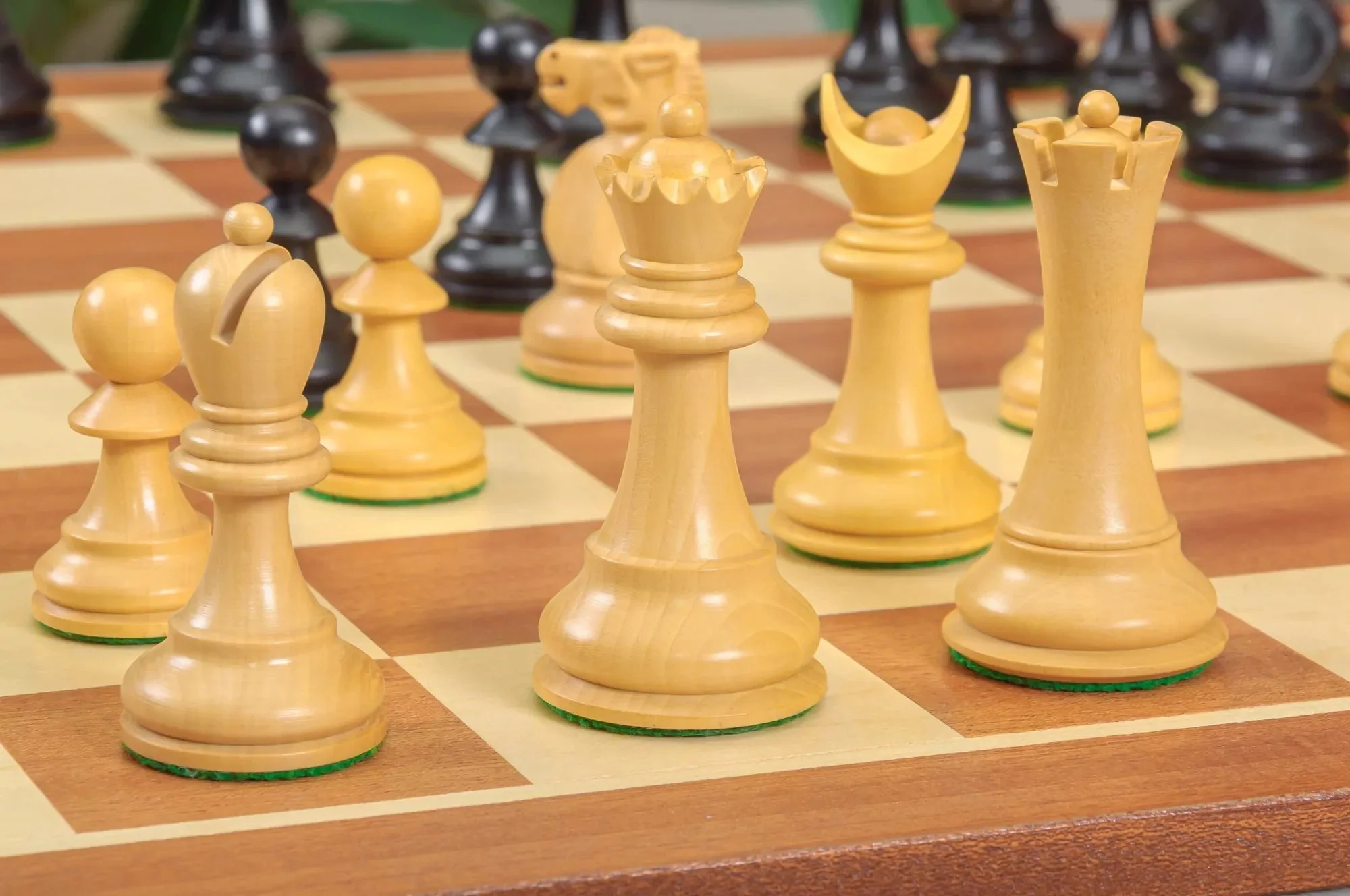 The Capablanca Chess Edition - Reykjavik II Series Chess Pieces - 3.75" King - Image 5