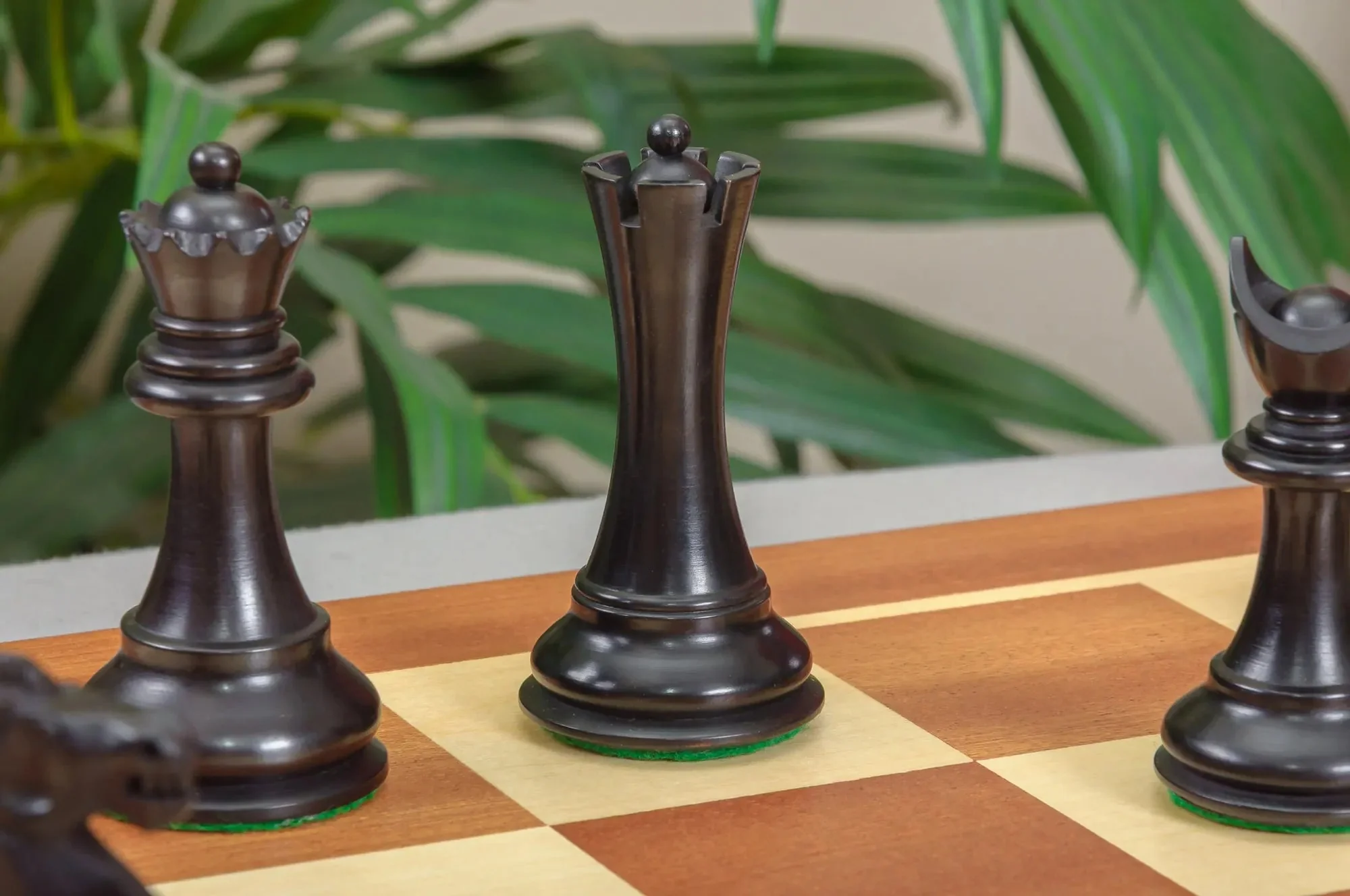 The Capablanca Chess Edition - Reykjavik II Series Chess Pieces - 3.75" King - Image 6