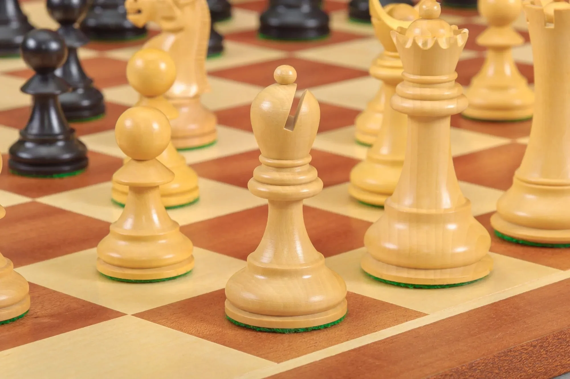 The Capablanca Chess Edition - Reykjavik II Series Chess Pieces - 3.75" King - Image 7