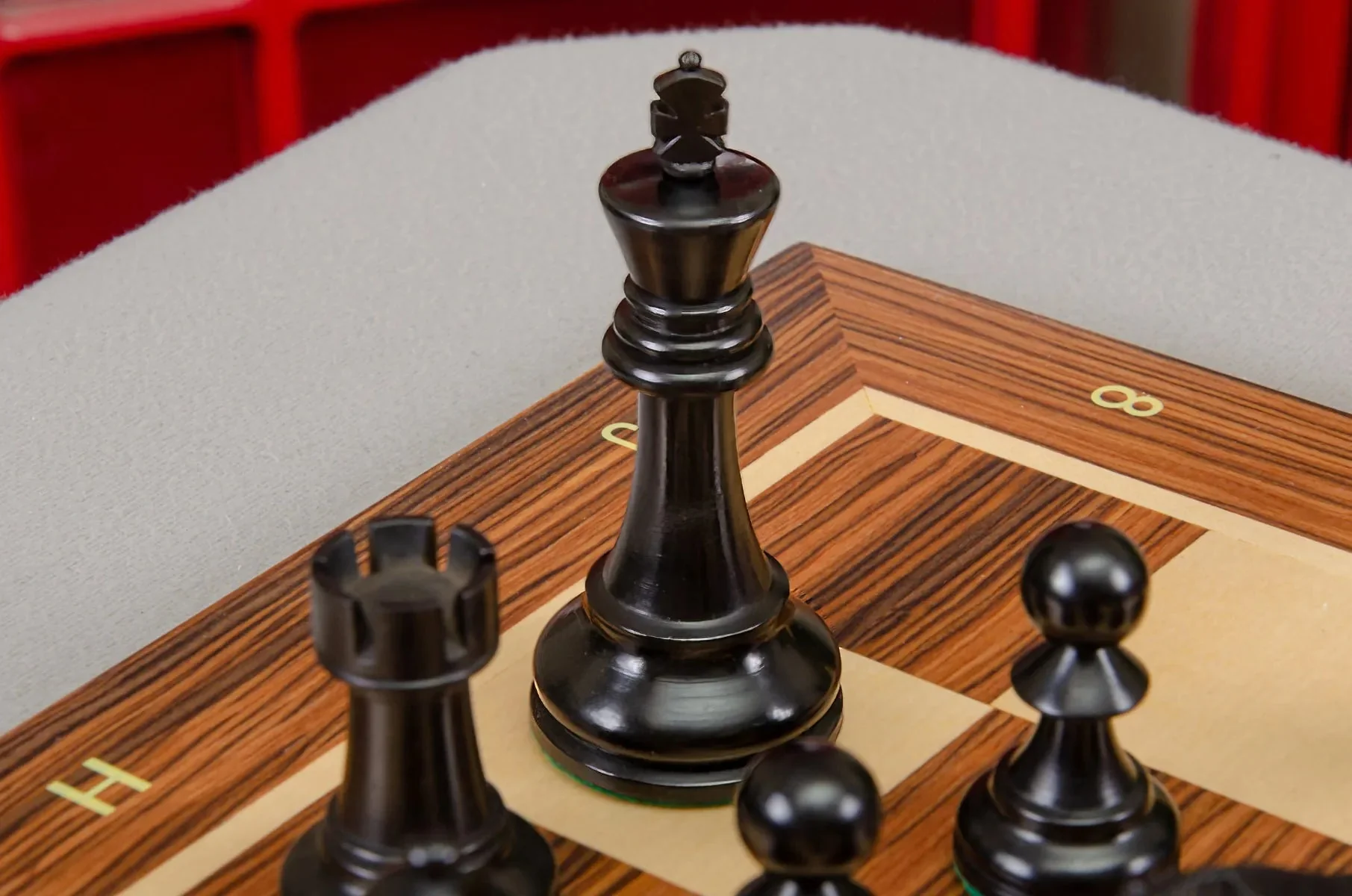 The Capablanca Chess Edition - Reykjavik II Series Chess Pieces - 3.75" King - Image 11