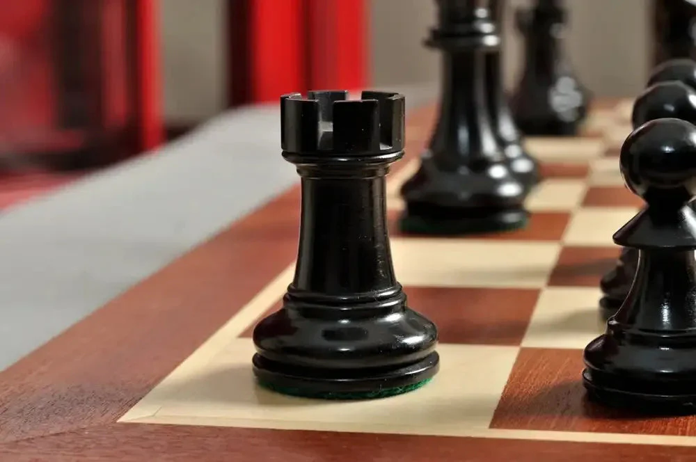 The Capablanca Chess Edition - Reykjavik II Series Chess Set and Board Combination - Image 11