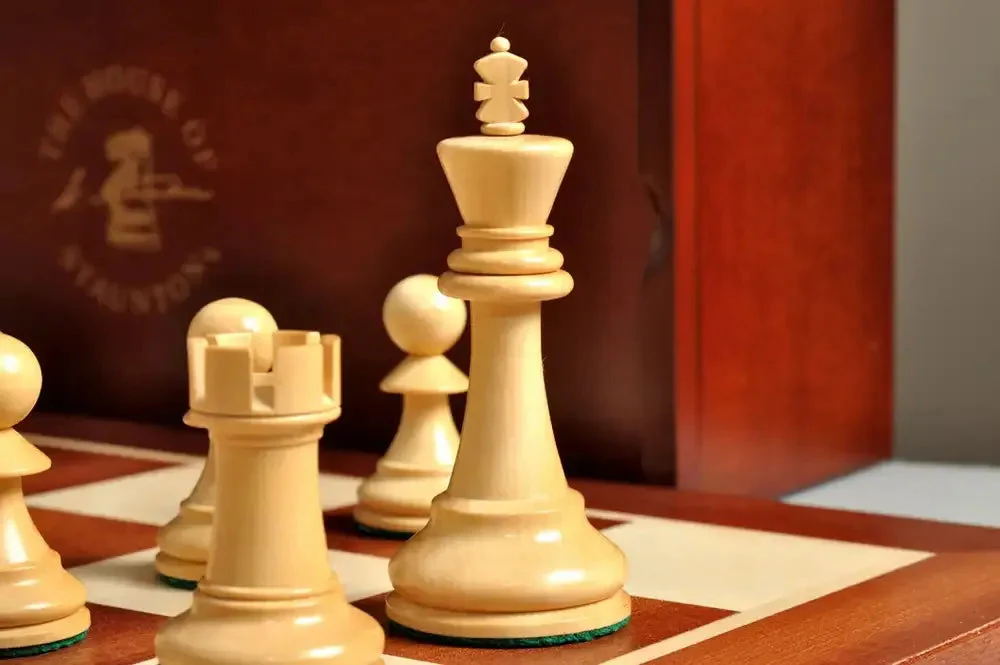 The Capablanca Chess Edition - Reykjavik II Series Chess Set and Board Combination - Image 8