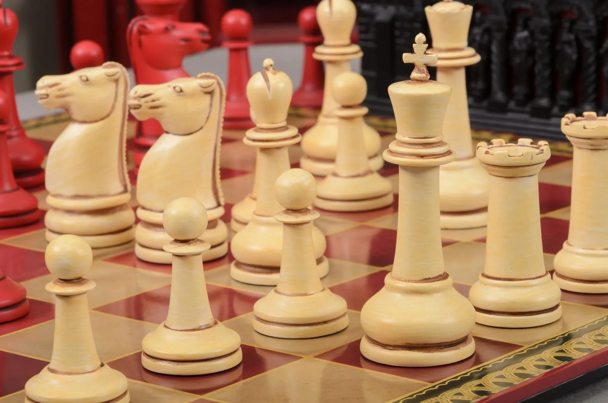 Red and Ivory - Image 3