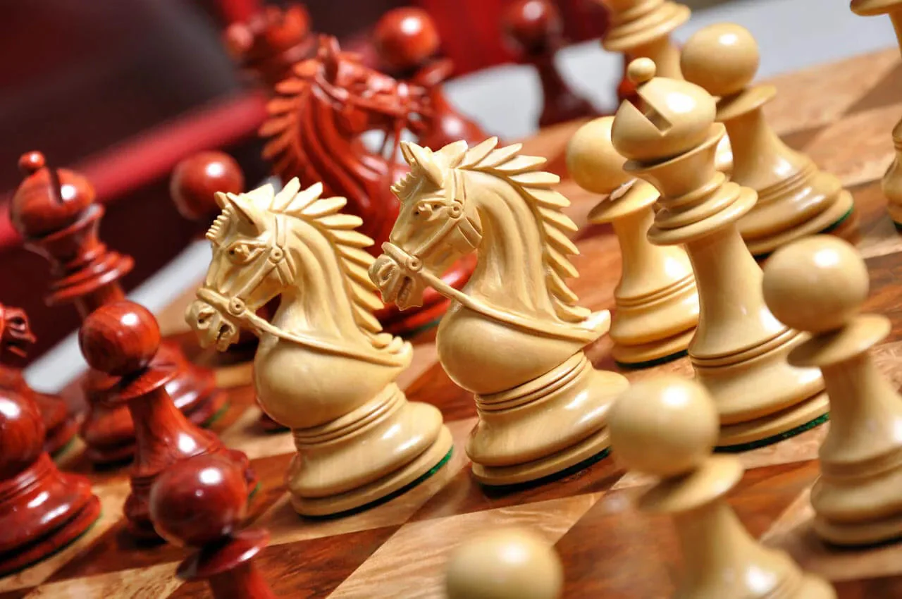 The Chesterfield Series Luxury Chess Pieces - 4.4" King - Image 18
