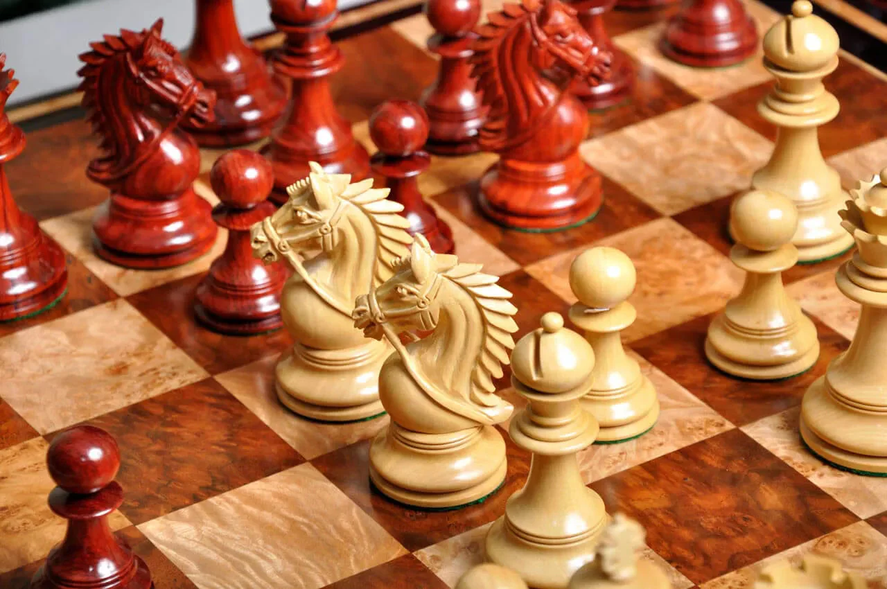 The Chesterfield Series Luxury Chess Pieces - 4.4" King - Image 27