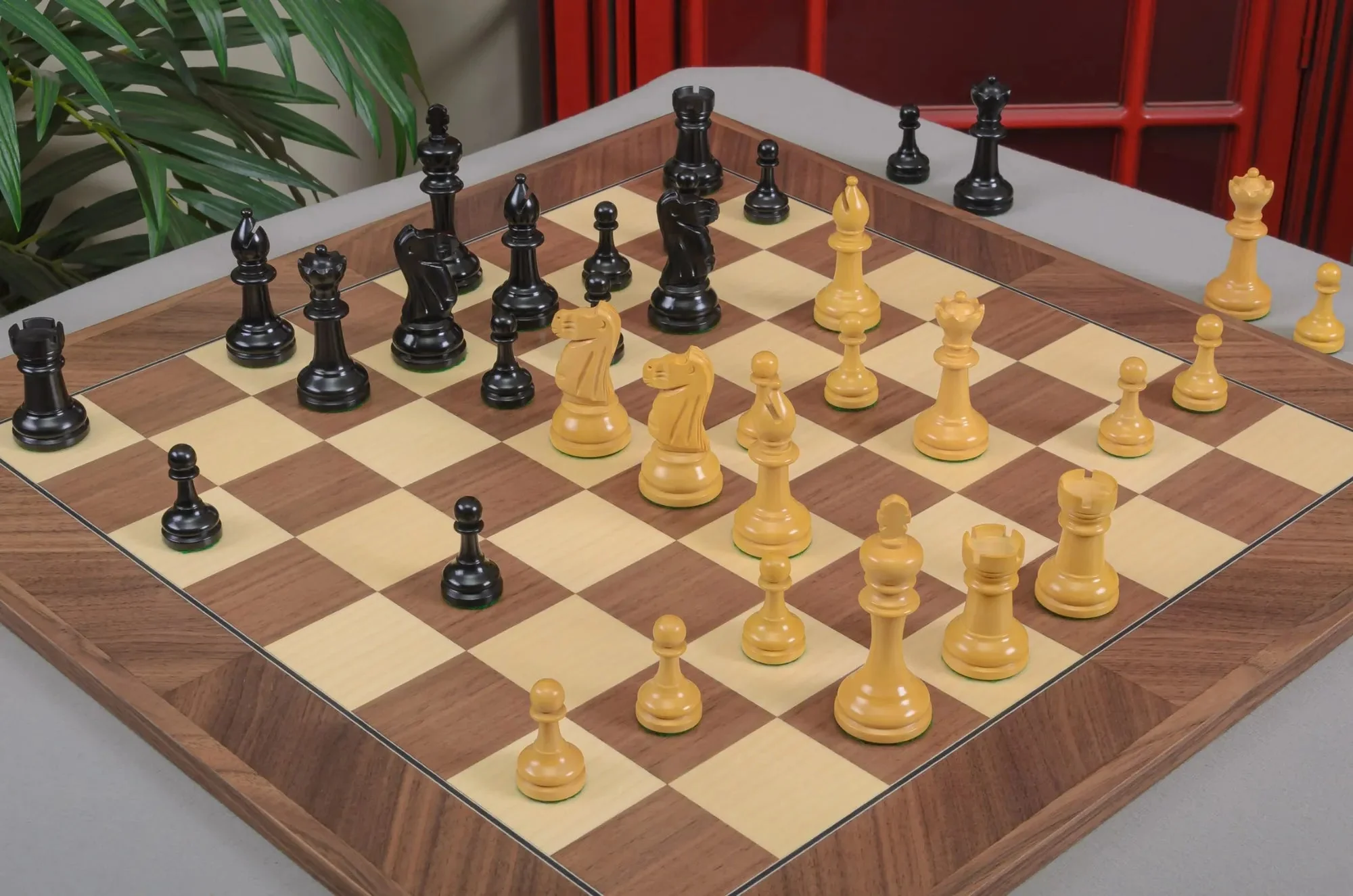 The Circa 1920 Drueke No. 4 Chess Pieces - 4.0" King - Image 6