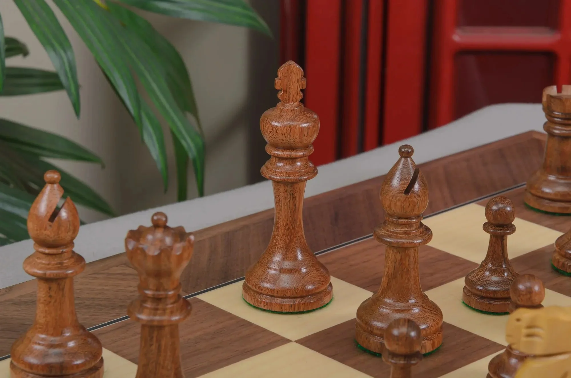 The Circa 1920 Drueke No. 4 Chess Pieces - 4.0" King - Image 9