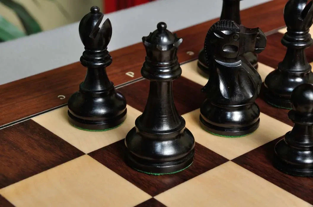 DGT Projects - Bluetooth Rosewood Board with Classic Chess Pieces - Image 9