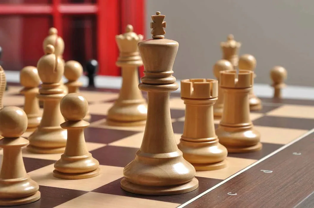 DGT Projects - USB Wenge Board with Reykjavik Chess Pieces - Image 5