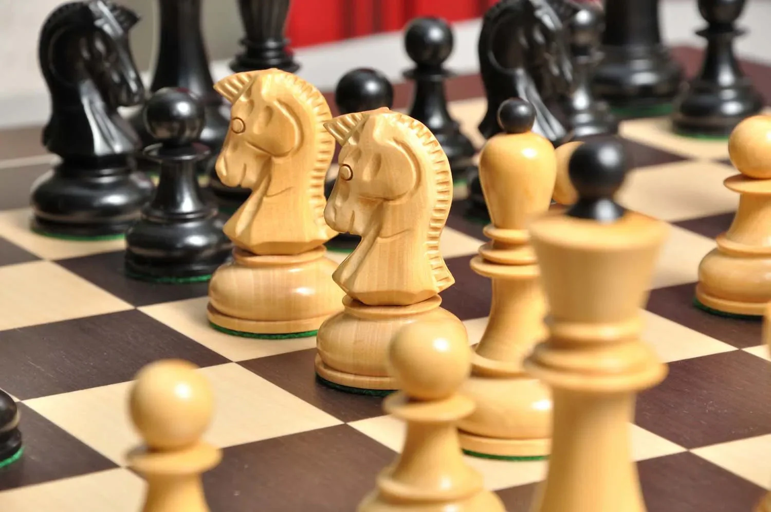 DGT Projects - USB Wenge Board with Dubrovnik Chess Pieces - Image 5