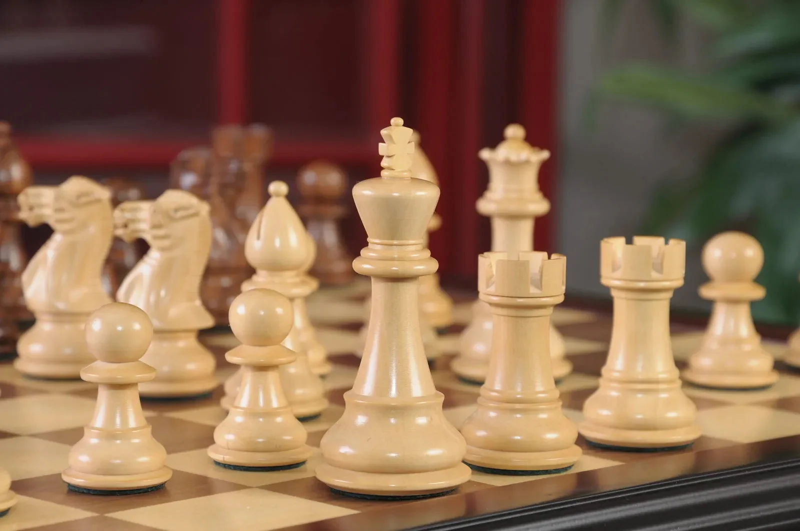 The Classic Series Chess Pieces - 3.5" King - Image 13