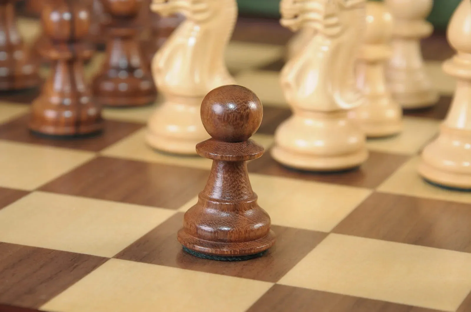 The Classic Series Chess Pieces - 3.5" King - Image 15