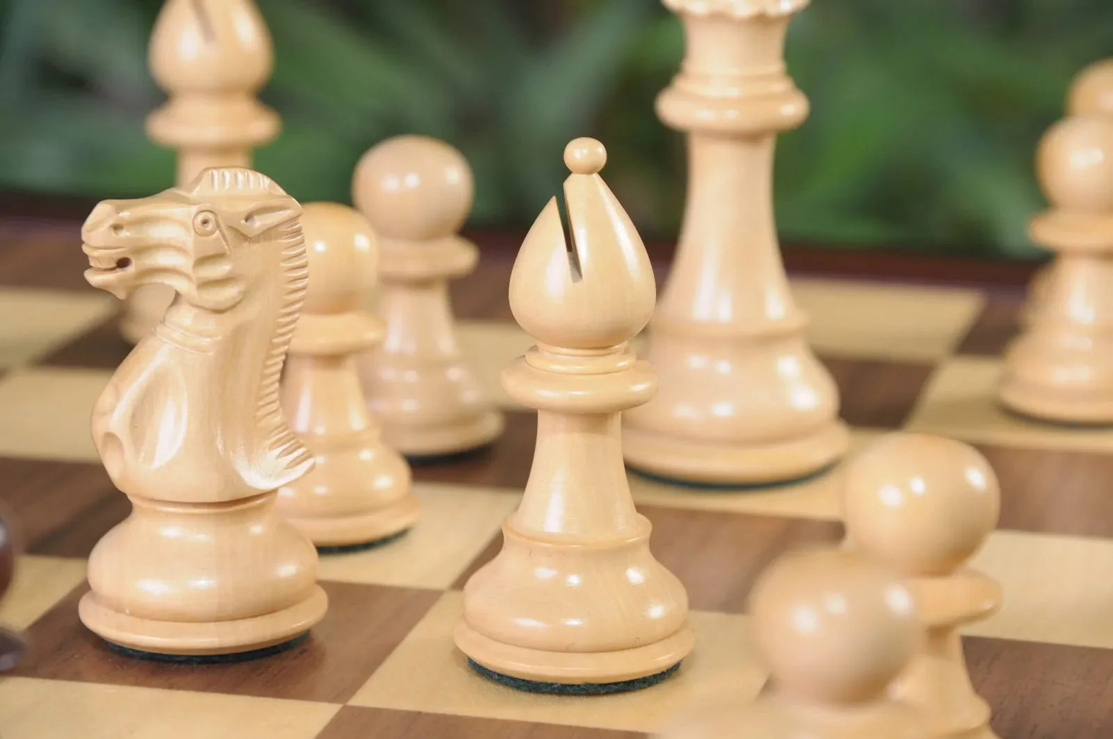 The Classic Series Chess Pieces - 3.5" King - Image 22