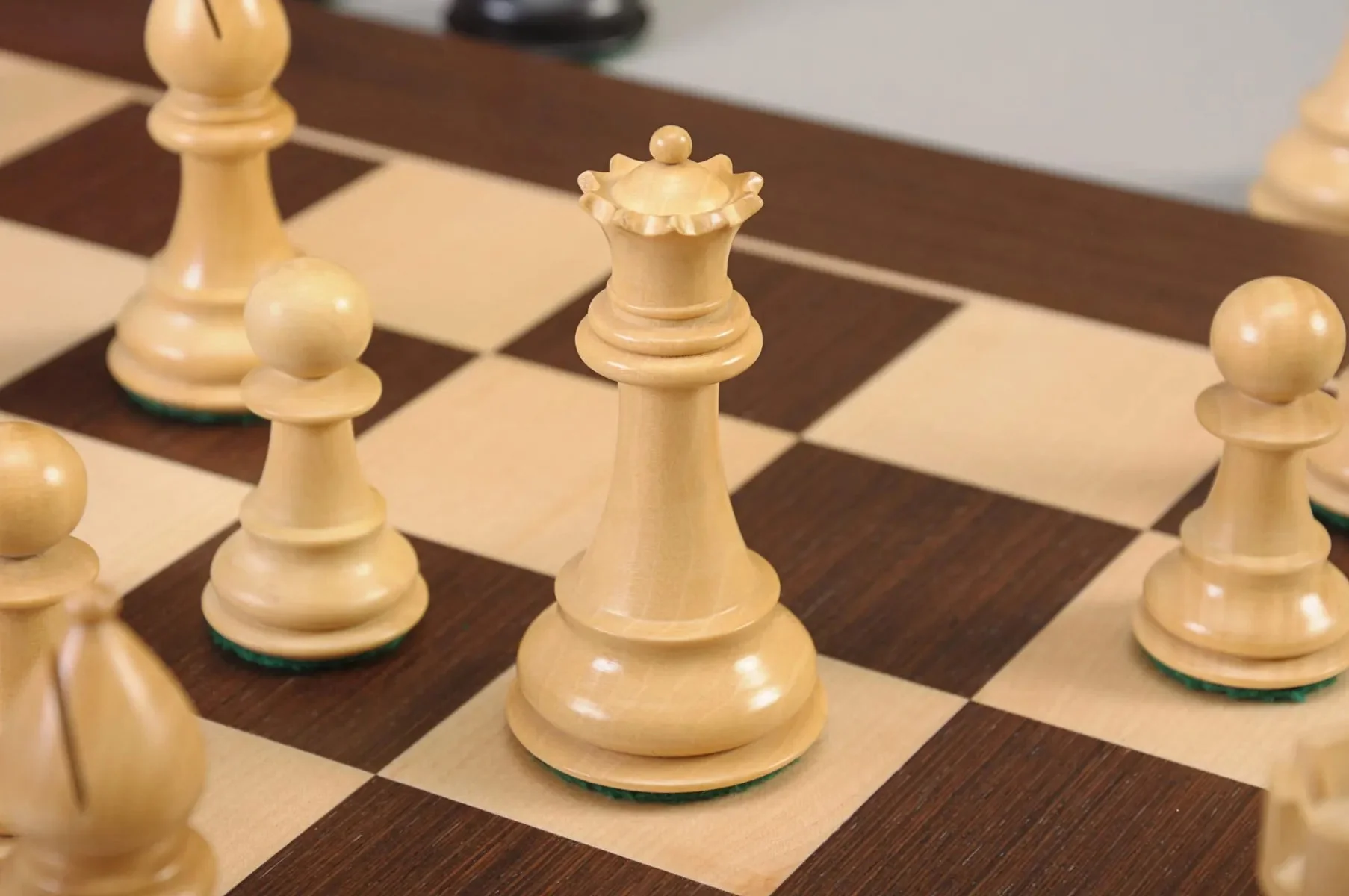 The Classic Series Chess Pieces - 4.0" King - Image 13