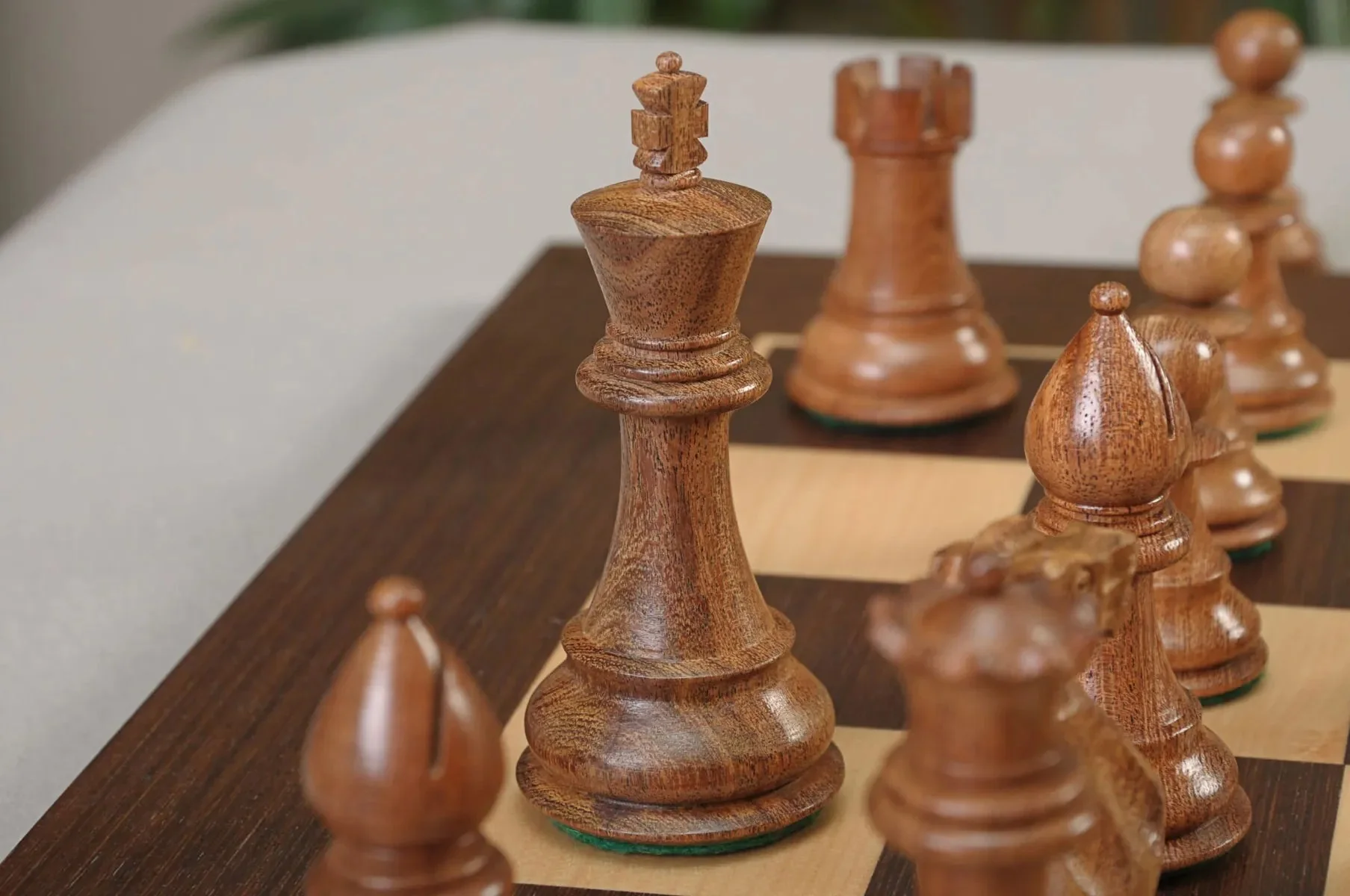 The Classic Series Chess Pieces - 4.0" King - Image 22