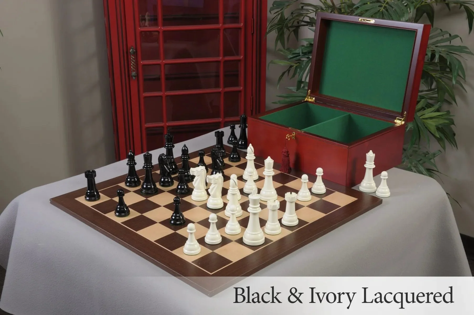 Black and White Lacquered - Image 2