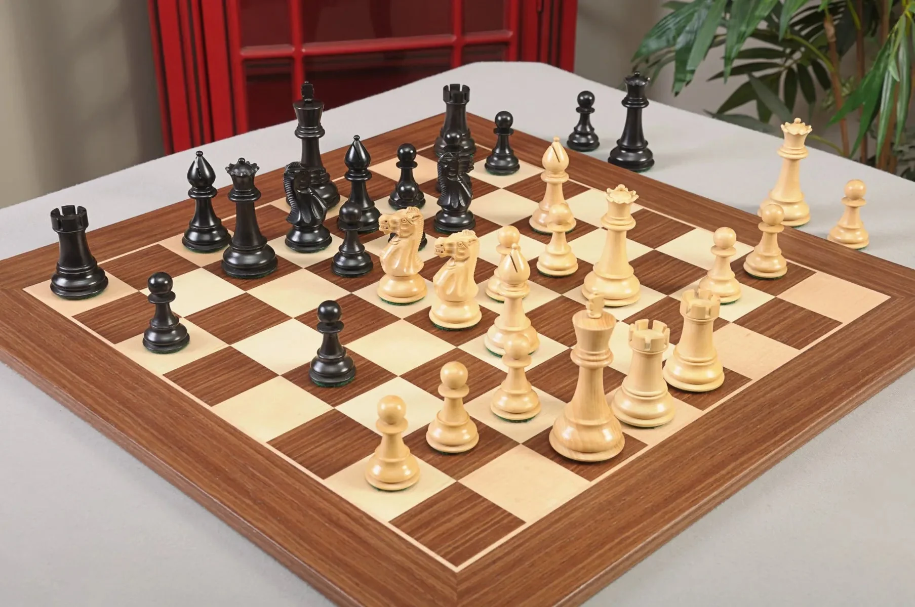 Ebonized and Natural Boxwood