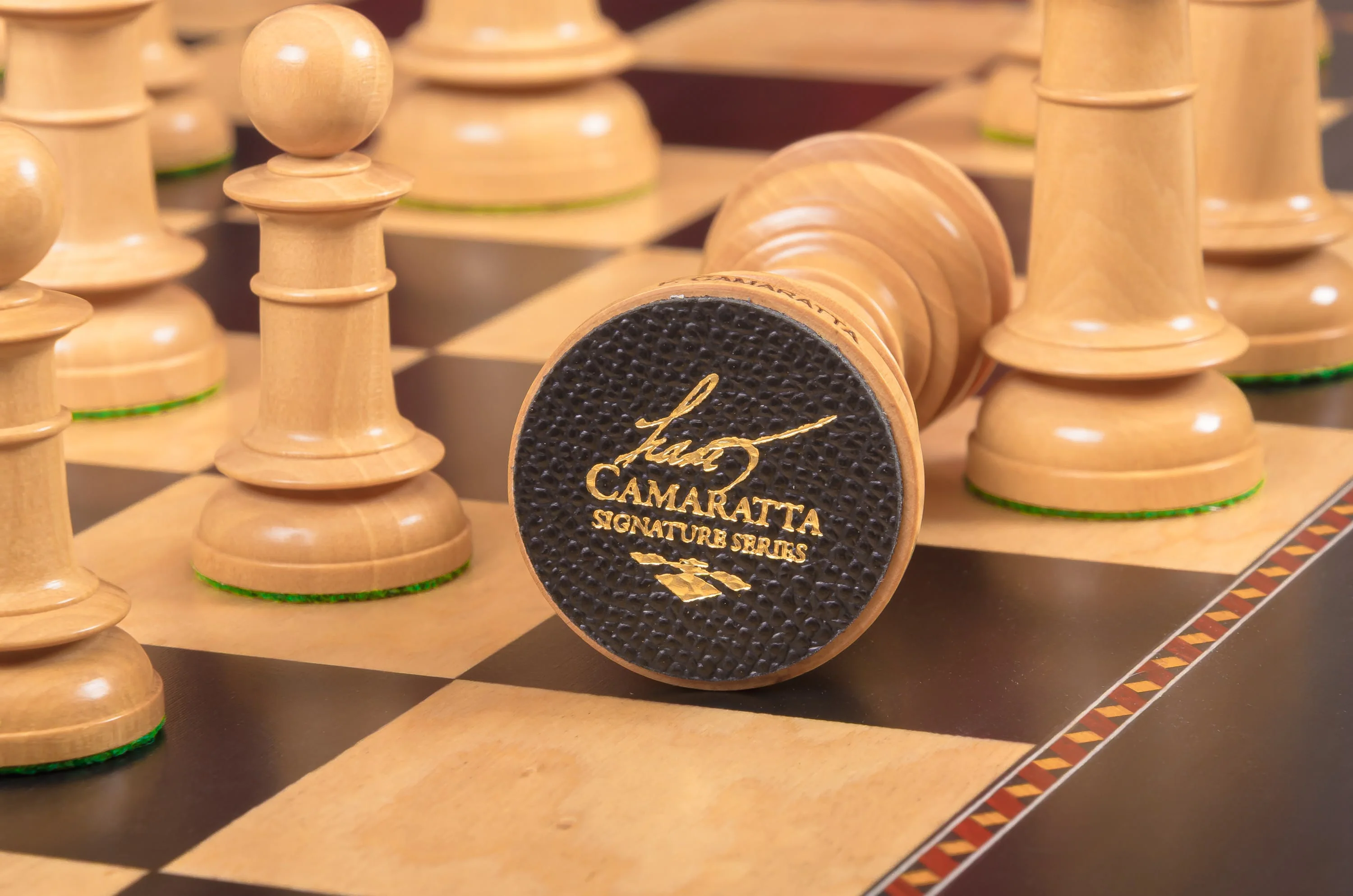 The (Classical) Northern Upright Luxury Chess Pieces - 4.5" King - From the Camaratta Collection - Image 5
