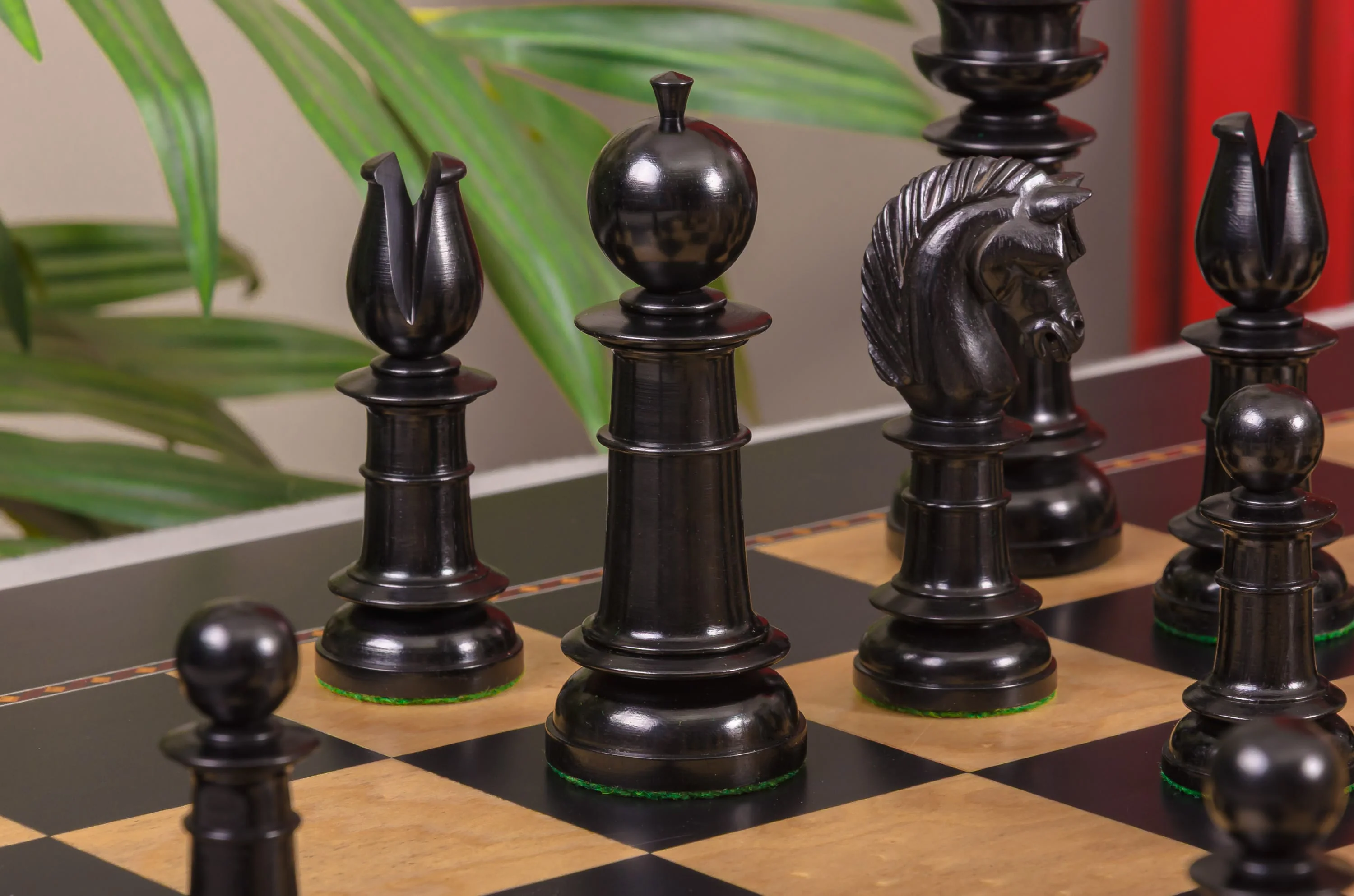 The (Classical) Northern Upright Luxury Chess Pieces - 4.5" King - From the Camaratta Collection - Image 8