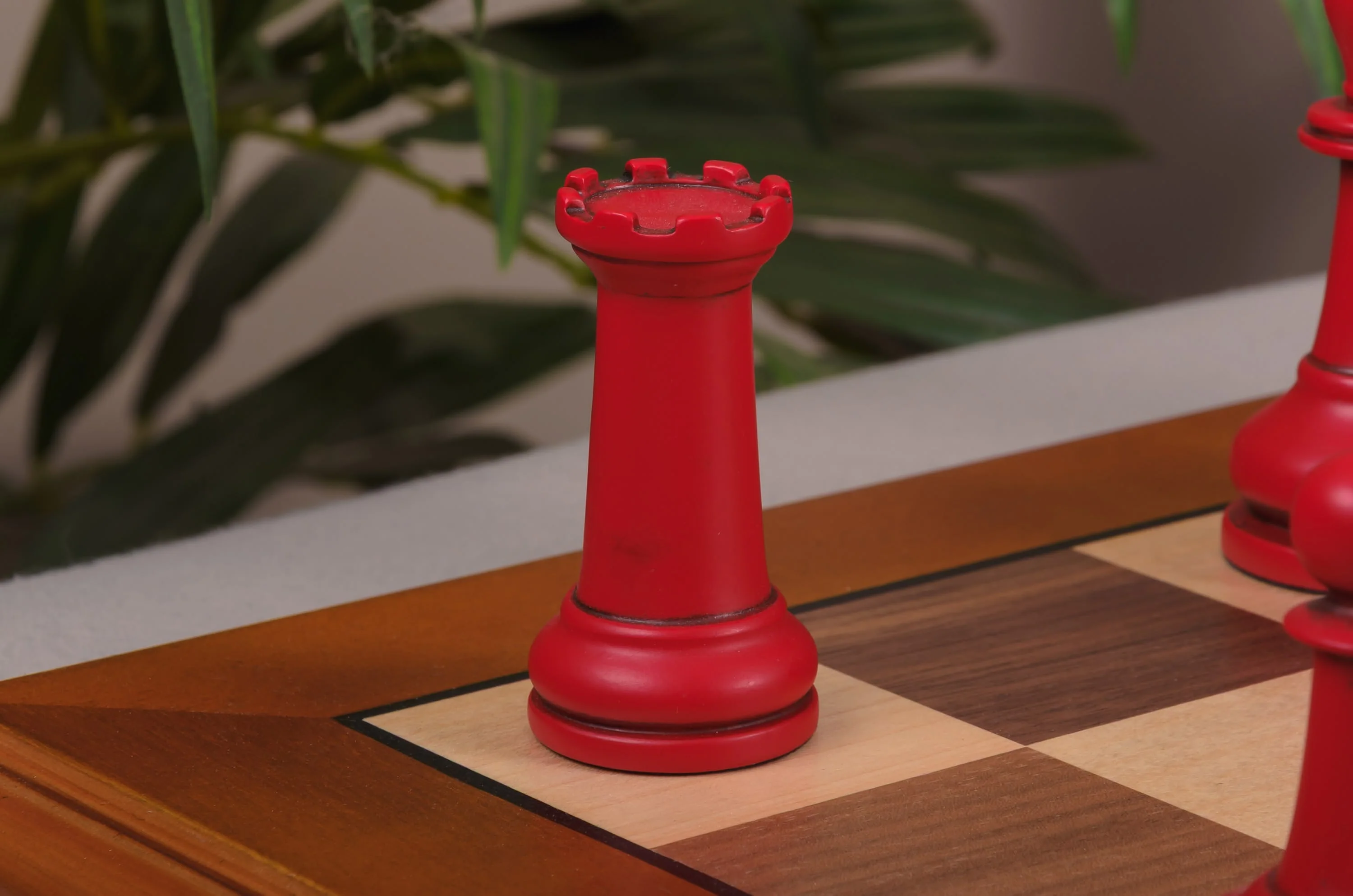 The Large Classical Staunton Series Chess Set, Box, & Board Combination - Image 5
