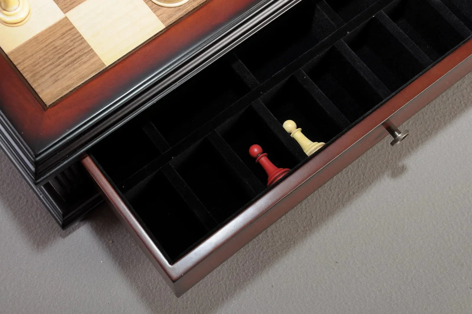 Red and Ivory - Image 10