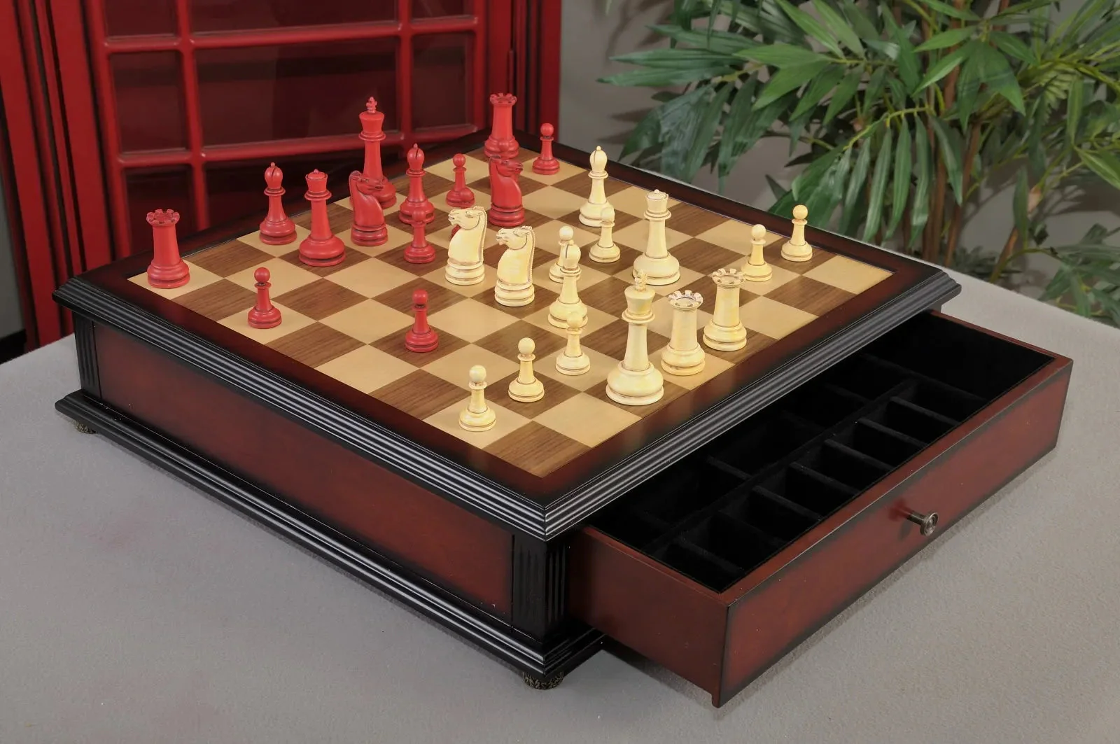 Red and Ivory - Image 11