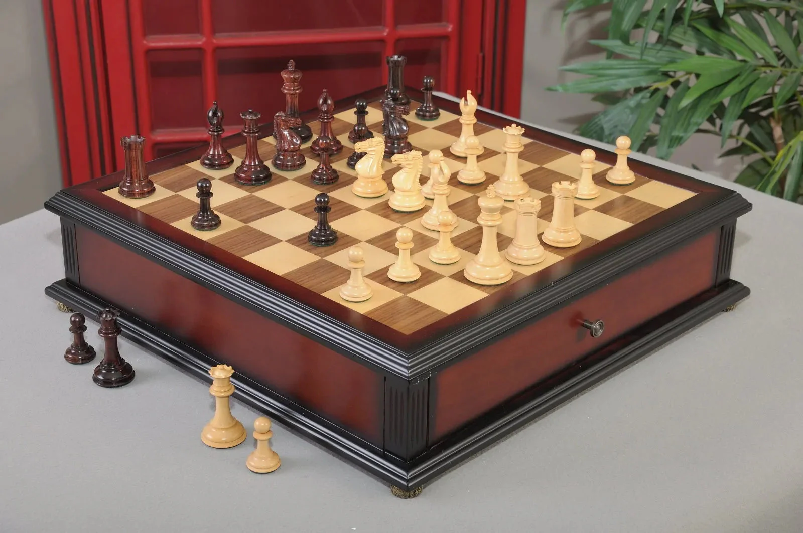 Indian Rosewood and Natural Boxwood