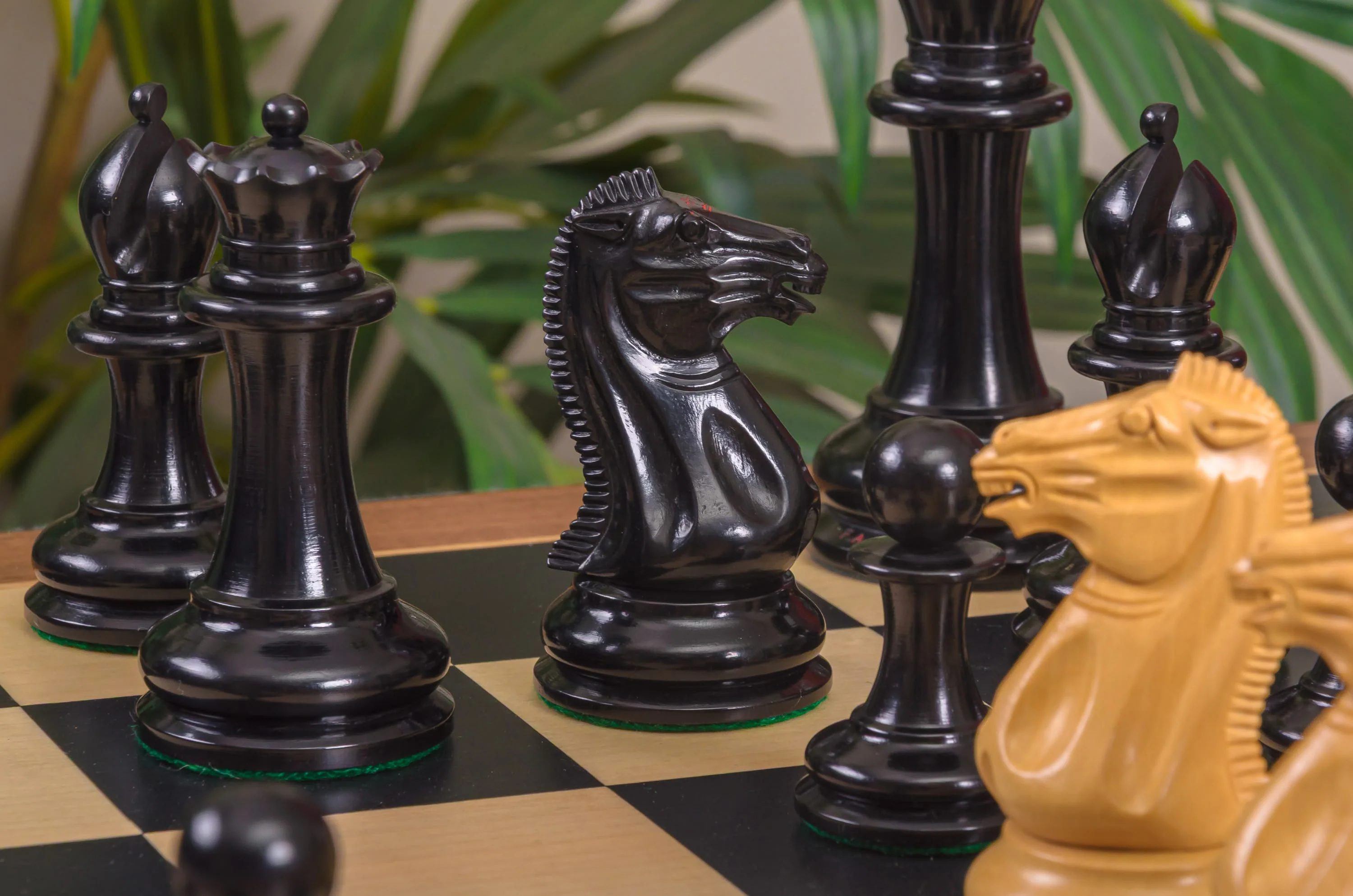 The Congress Luxury Chess Pieces - 4.4" King - From the Camaratta Collection - Image 2