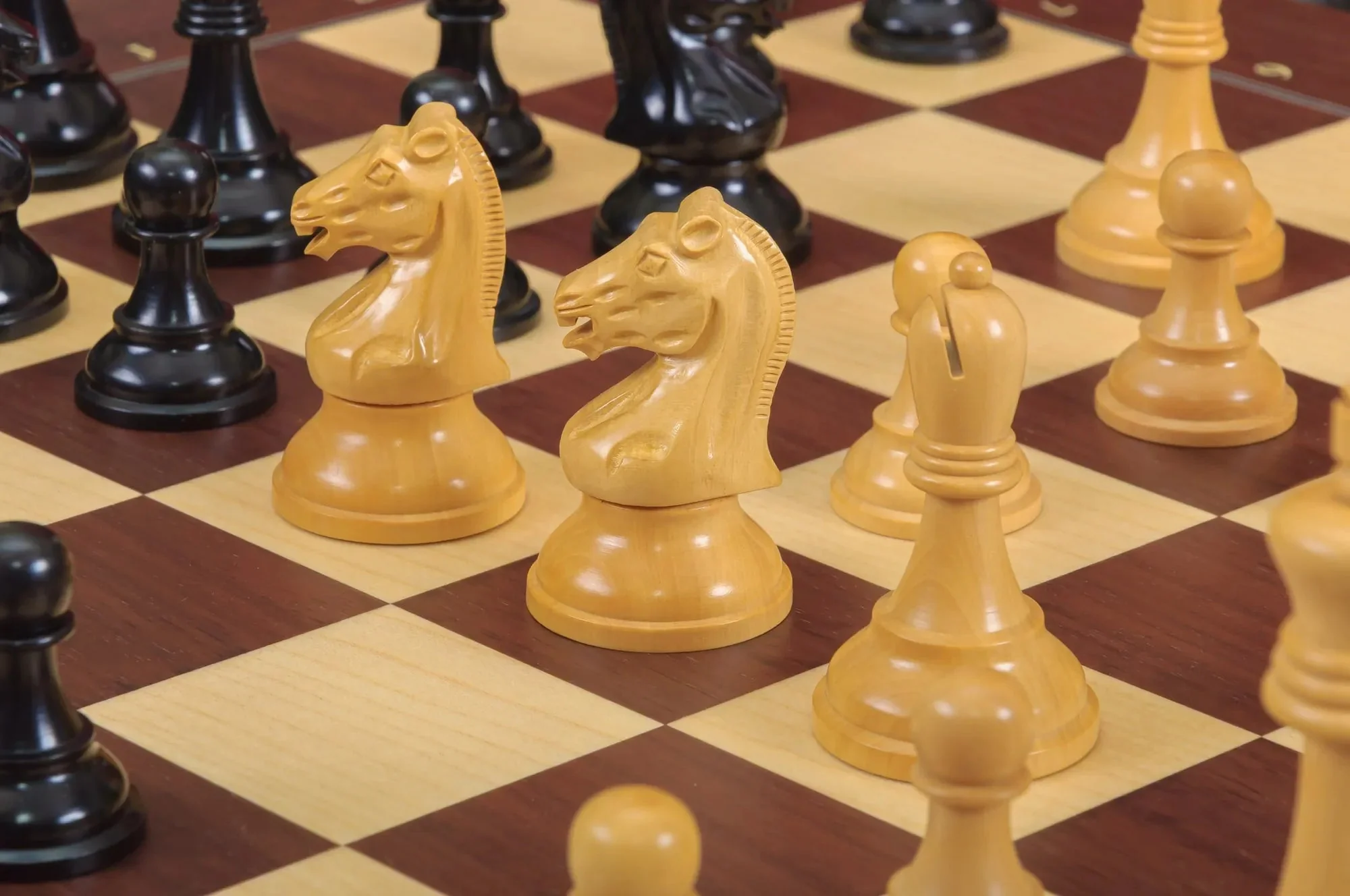 The DGT Projects Enabled Weighted Electronic Chess Pieces - Drueke Players Choice Series - 3.75" King - Image 12