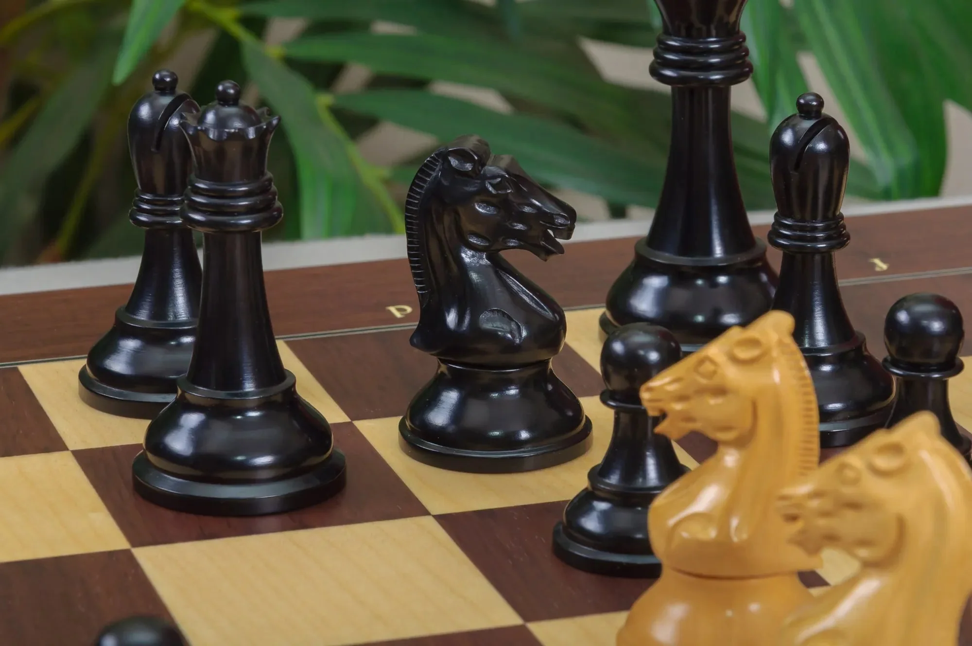 The DGT Projects Enabled Weighted Electronic Chess Pieces - Drueke Players Choice Series - 3.75" King - Image 3