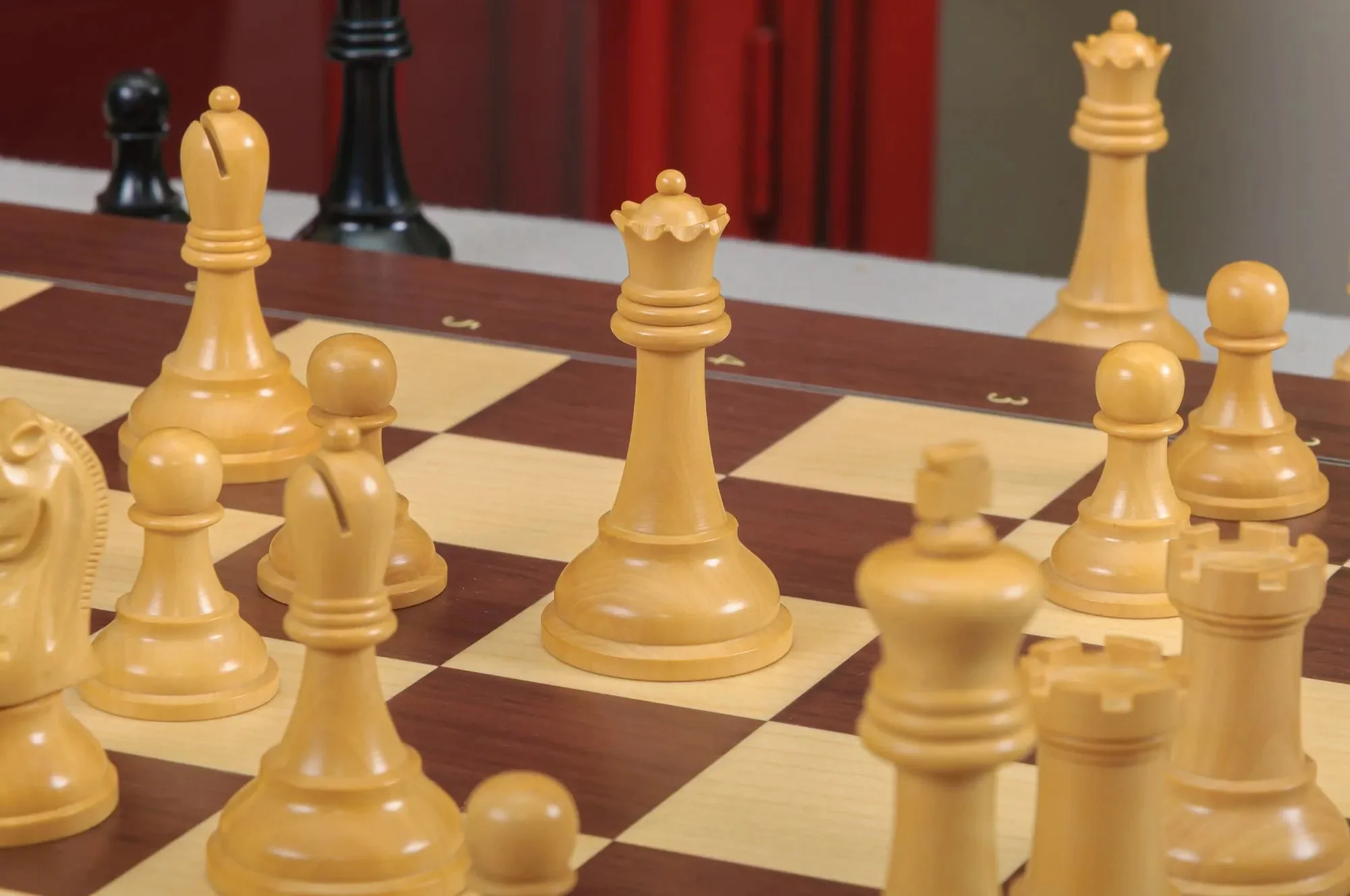 The DGT Projects Enabled Weighted Electronic Chess Pieces - Drueke Players Choice Series - 3.75" King - Image 9