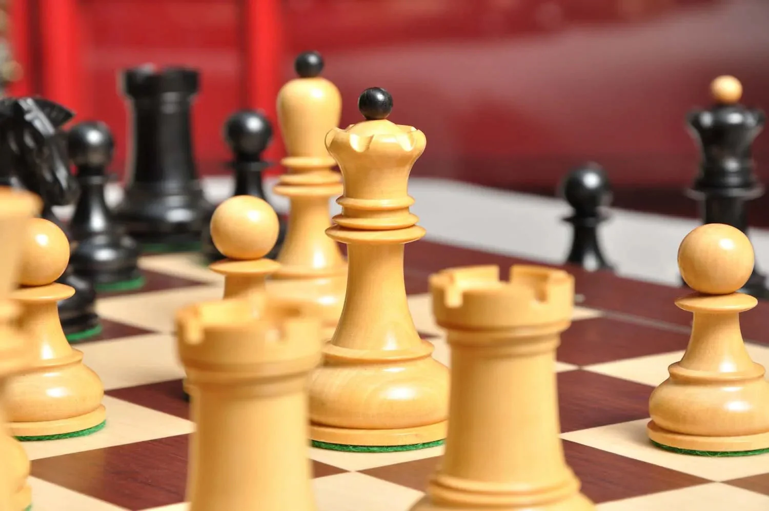 DGT Projects - Bluetooth Rosewood Board with Dubrovnik Chess Pieces - Image 5