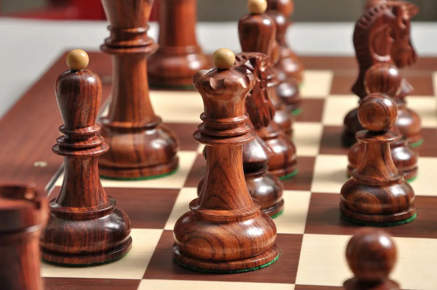DGT Projects - Bluetooth Rosewood Board with Dubrovnik Chess Pieces - Image 10